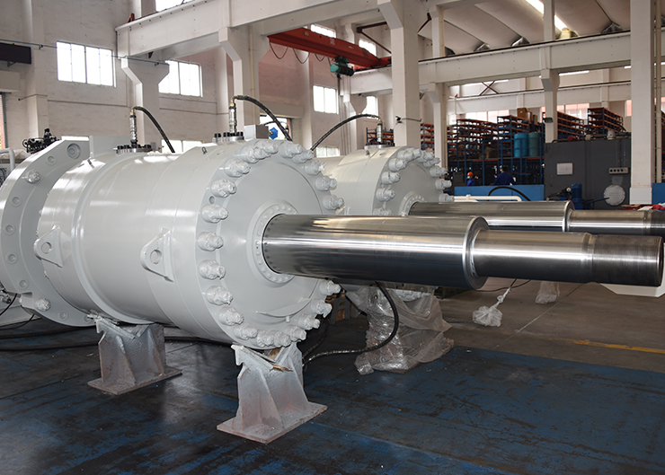白鶴灘電站水輪機接力器，單機容量100萬千瓦